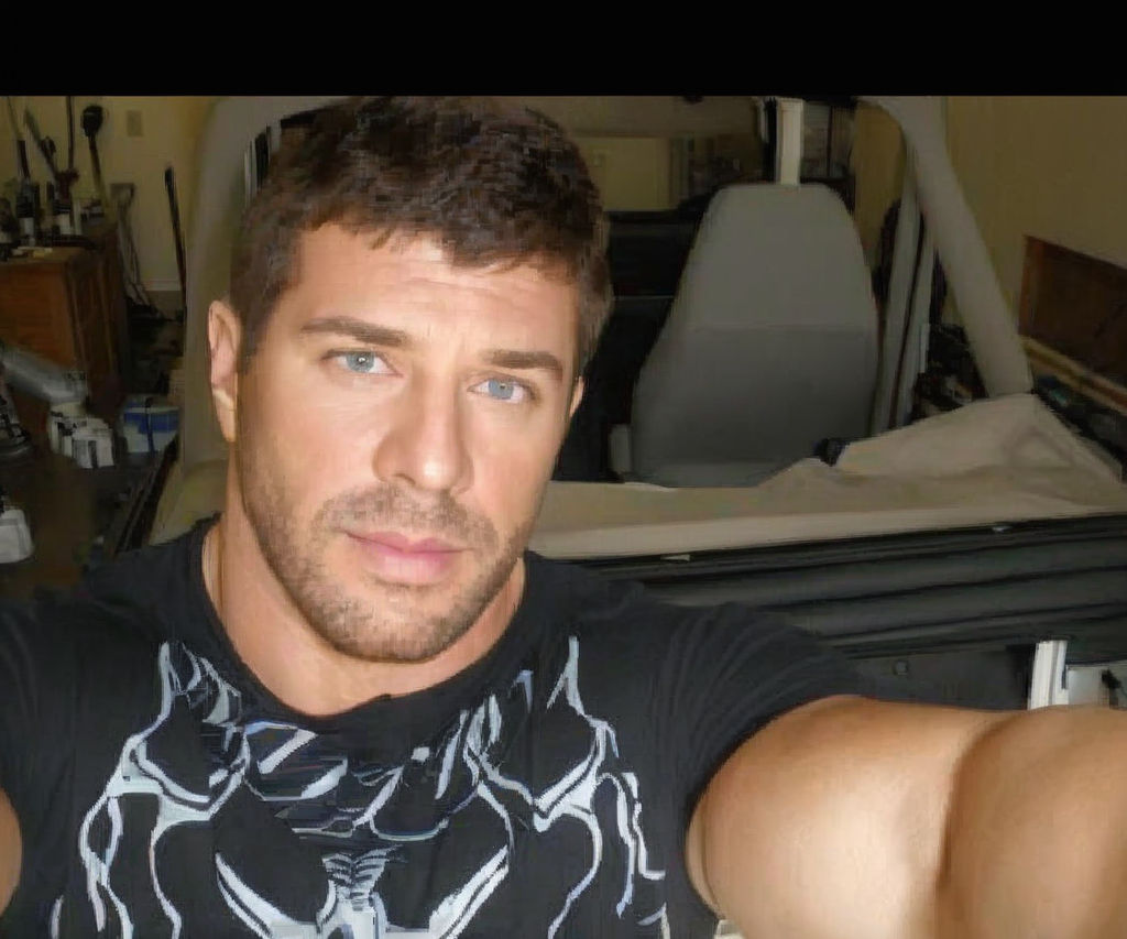 Zeb Atlas 25 years old